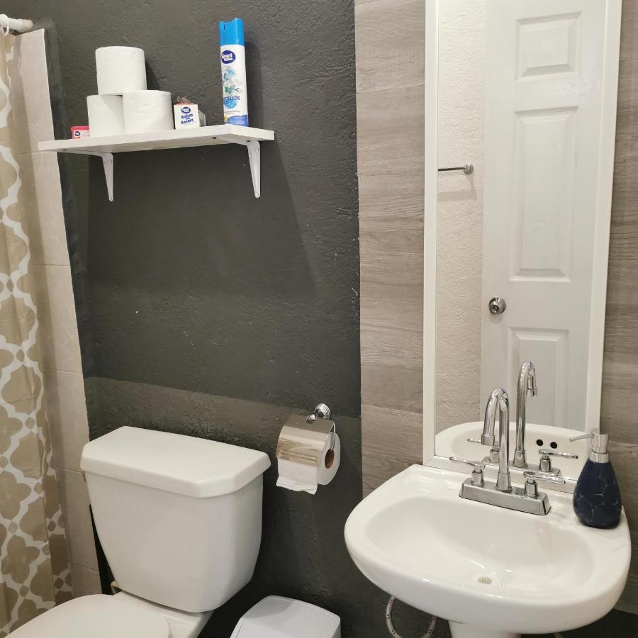 Lovely Studio Apartment With Balcony Ac & Wi-Fi, Minutes From Downtown! Zihuatanejo Exterior foto